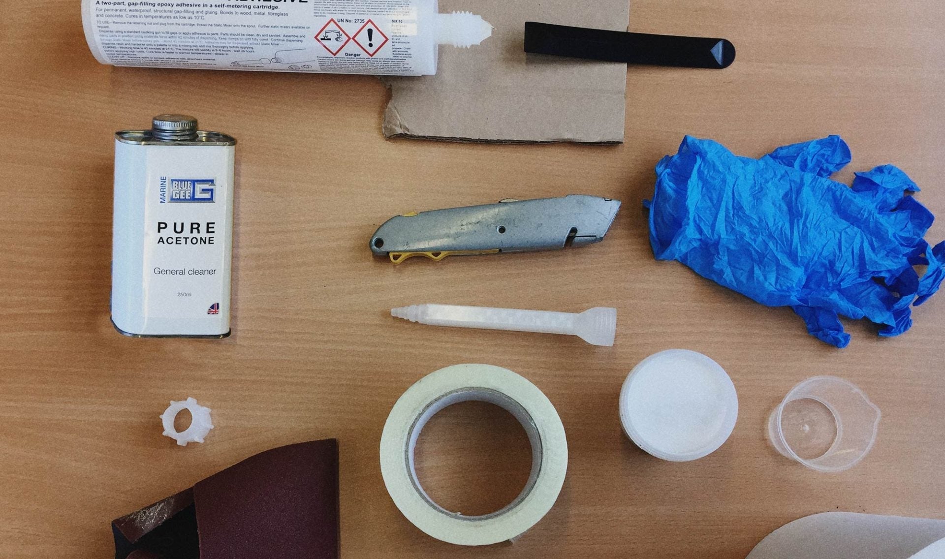 Simple Foil Repair using the WEST SYSTEM® Epoxy System ROOSTER USA